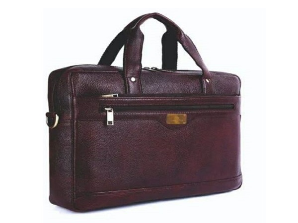 Service Provider of 100% Genuine Leather Laptop Bag in New Delhi, Delhi, India